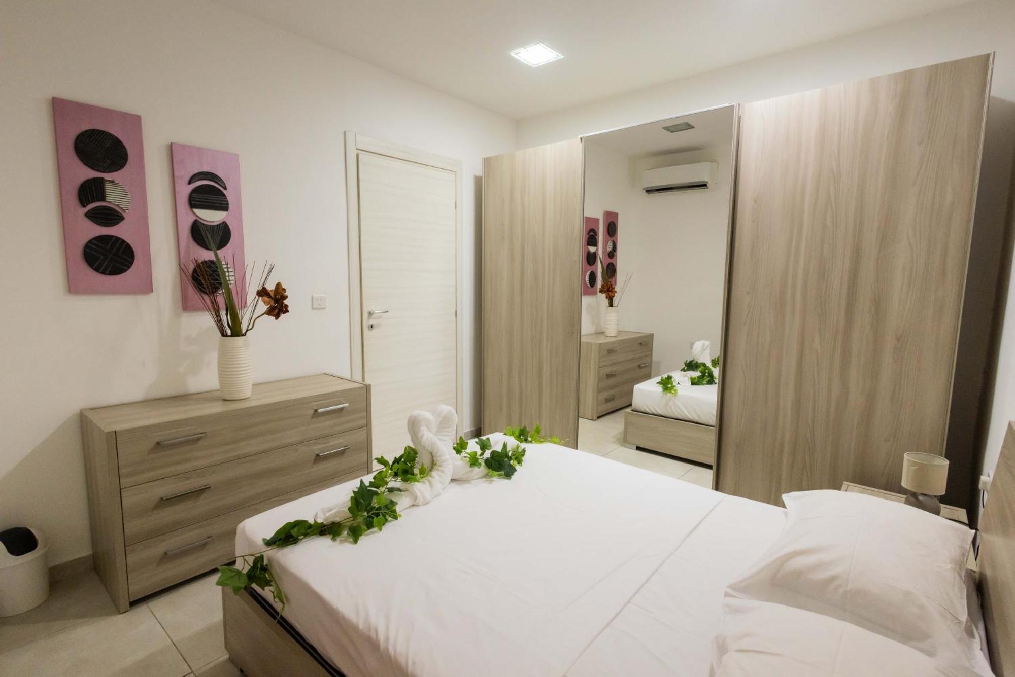 Sliema Seaview Modern Apartment Ngoại thất bức ảnh